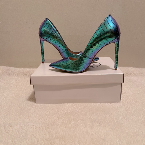 Steve Madden Shoes - Steve Madden Vala-P Turq Snake